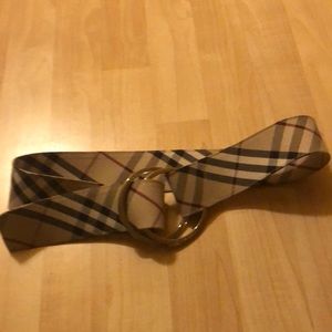 Burberry ring belt